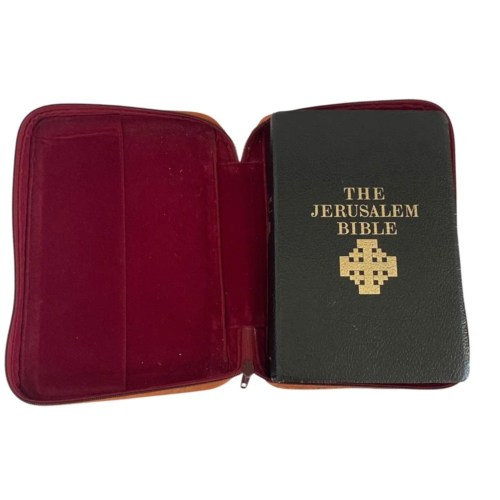 Vintage 1966 The Jerusalem Bible Doubleday Hardcover with Leather Zippered Case